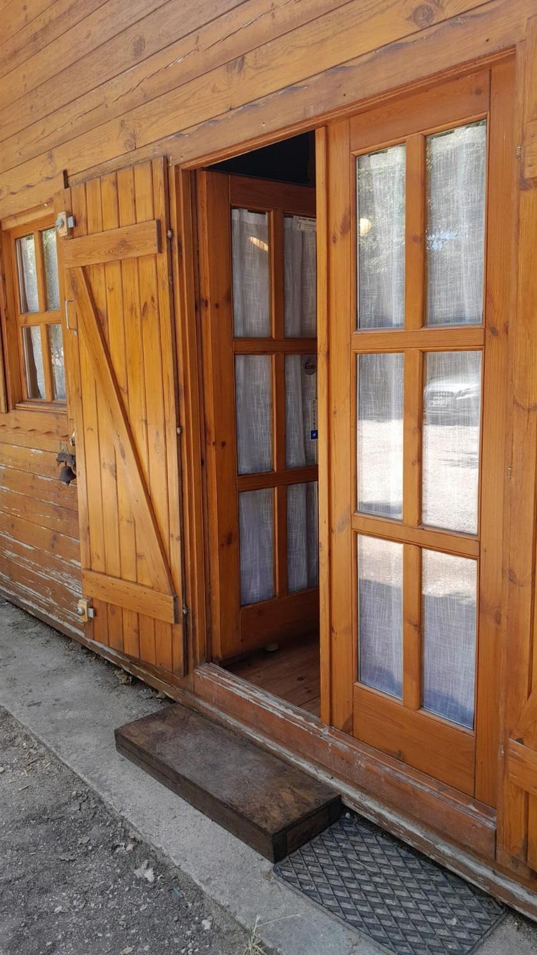 La Cabane En Bois Tourves ภายนอก รูปภาพ